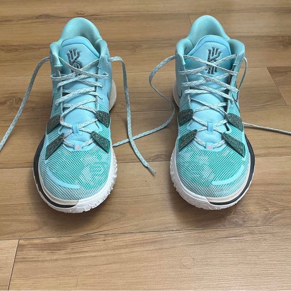 Nike Kyrie 7 ‘Copa’ - Picture 4 of 6